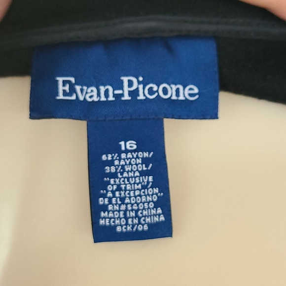 Jacket - Picture 4 of 4